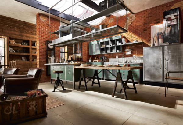 Dapur dengan meja bar bergaya industrial dari besi dan kayu